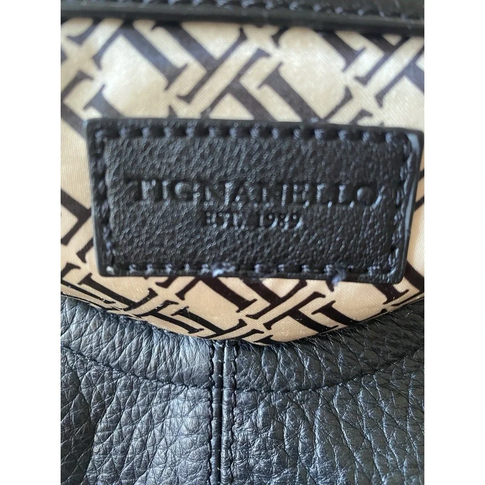 Tignanello Black Pebbled Leather HoBo Shoulder Bag Hand Bag Gold Tone